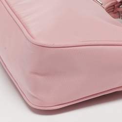 Pre Owned حقيبة باغيت برادا نايلون مُعاد التدوير وردية ميني ري-إديشن 2000