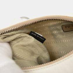 مملوكة مسبقًا Prada White Re Nylon Re Edition 2005 Satchel