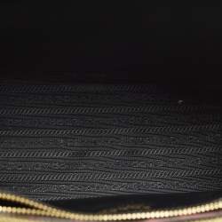 Pre Owned حقيبة يد توتس برادا باراديغم جلد سافيانو أسود/وردي