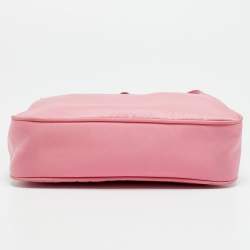 Pre Owned حقيبة كتف برادا إعادة إصدار 2000 نايلون وردي