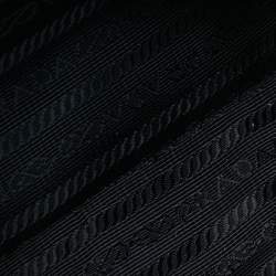 Pre Owned حقيبة كروس بودي بسلسلة وبرادا باتينا جلد سافيانو رمادية