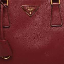 مملوكة مسبقًا Prada Galleria Executive Burgundy Saffiano Leather Double Zip Tote