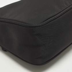 مملوكة مسبقًا حقيبة كتف برادا إصدار مُعاد 2000 نايلون أسود