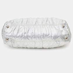 Pre Owned حقيبة براودا جالفري جلد فضي أنيقة