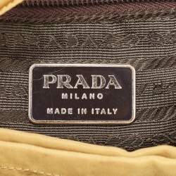 مملوكة مسبقًا حقيبة تسوق برادا شوبير نسيج أصفر نايليون