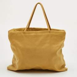 مملوكة مسبقًا حقيبة تسوق برادا شوبير نسيج أصفر نايليون