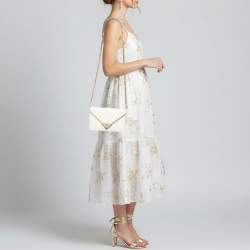 مملوكة مسبقًا Prada Triangle Logo White Saffiano Leather Shoulder Bag