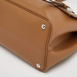 Pre Owned حقيبة برادا بمقبض قلاب جلد بيج بزر دوار