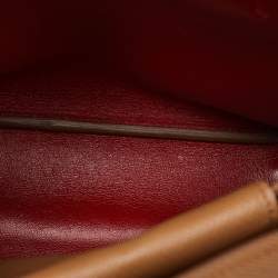 Pre Owned حقيبة برادا بمقبض قلاب جلد بيج بزر دوار