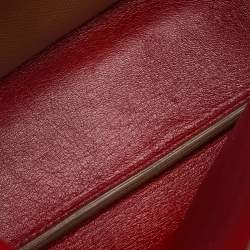 Pre Owned حقيبة برادا بمقبض قلاب جلد بيج بزر دوار