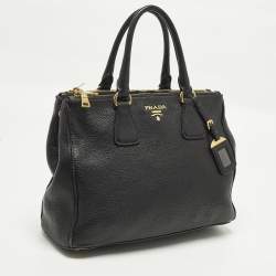 مملوكة مسبقًا Prada Double Zip Black Vitello Daino Leather Tote