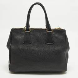 مملوكة مسبقًا Prada Double Zip Black Vitello Daino Leather Tote