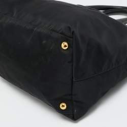 مملوكة مسبقًا Prada Black Nylon and Saffiano Leather Zip Satchel