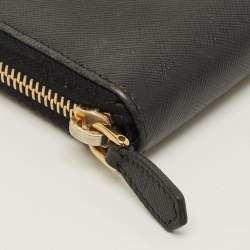 Pre Owned Prada Black Saffiano Leather Zip Around Wallet