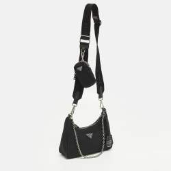 Pre Owned حقيبة كتف برادا "ري-إيديشن 2005" جلد سافيانو ونايلون أسود