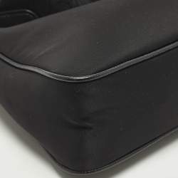 Pre Owned حقيبة كتف برادا "ري-إيديشن 2005" جلد سافيانو ونايلون أسود