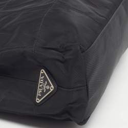 مملوكة مسبقًا Prada Black Nylon Chain Links Tote