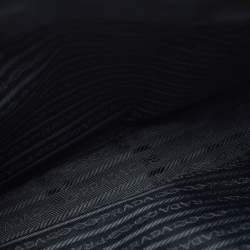 مملوكة مسبقًا Prada Black Nylon Chain Links Tote