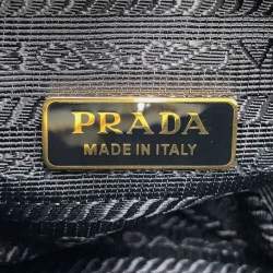 مملوكة مسبقًا Prada Dangle Handbag White Leather Size Mini