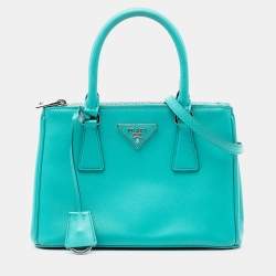 مملوكة مسبقًا Prada Blue Small Saffiano Lux Galleria Double Zip Satchel
