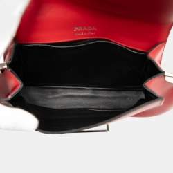 Pre Owned حقيبة ساتشل برادا سيدوني جلد مدينة بيكولور أسود أحمر