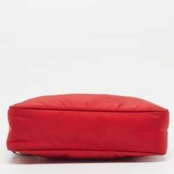 Pre Owned Prada Re-Edition 2000 Red Nylon Shoulder Bag