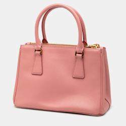 Pre Owned حقيبة برادا غاليريا صغيرة جلد فاخرة سافيانيو وردي سحاب مزدوج