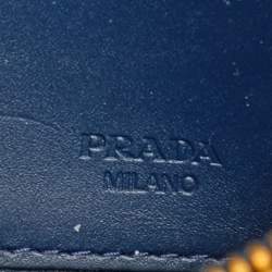 مملوكة مسبقًا Prada Navy Blue Vitello Move Leather Wallet On Chain