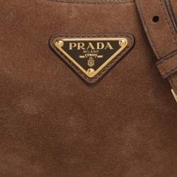 مملوكة مسبقًا Prada Arque Brown Suede Shoulder Bag
