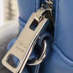 مملوكة مسبقًا حقيبة كتف بسلسلة برادا جلد أزرق دياغرامي