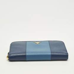 مملوكة مسبقًا محفظة برادا جلد سافيانو رمادية ثنائية اللون بسحاب محيط