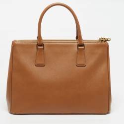 مملوكة مسبقًا Prada Double Zip Medium Brown Saffiano Leather Tote