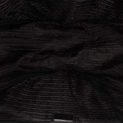 مملوكة مسبقًا Prada Blue Vitello Daino Triangle Crossbody