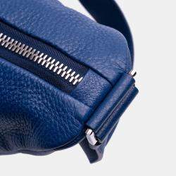 مملوكة مسبقًا Prada Blue Vitello Daino Triangle Crossbody