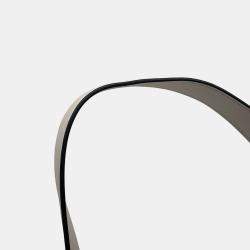 مملوكة مسبقًا حقيبة كتف برادا جلد أبيض حجم متوسط