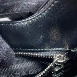 Pre Owned Prada Re-Edition 2002 Moon Bag Handbag Black Nylon Leather