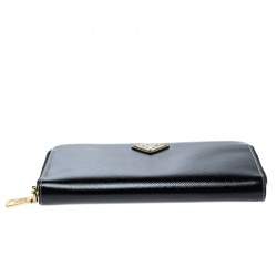 Pre Owned Prada Black Saffiano Vernic Leather Zip Around Wallet