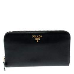 Pre Owned Prada Black Leather Zip Around Wallet