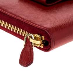 Pre Owned Prada Red Saffiano Leather Bow Zip Around Wallet