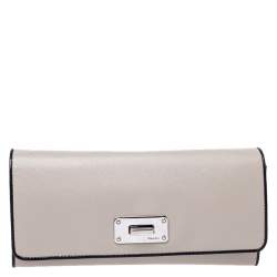 Pre Owned Prada Light Grey Vitello Grain Leather Flap Continental Wallet