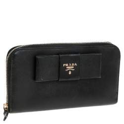 Pre Owned Prada Black Saffiano Lux Leather Bow Zip Around Wallet 
