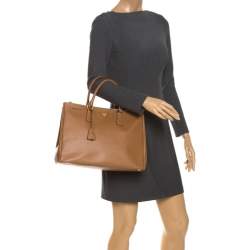 Pre Owned Prada Caramel Saffiano Lux Leather Large Double Zip Tote