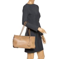 Pre Owned Prada Beige Leather Zipped Tote