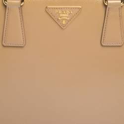 Pre Owned  Prada Beige Saffiano Venice Leather Pyramid Frame Top Handle Bag 