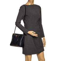 Pre Owned Prada Navy Blue Saffiano Lux Leather Magentic Closure Tote