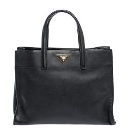 Pre Owned Prada Black Leather Logo Plaque Tote
