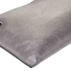 Pre Owned Prada Silver Saffiano Vernice Leather Push Lock Clutch