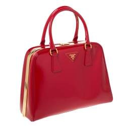 Pre Owned Prada Red Saffiano Vernice Leather Pyramid Frame Top Handle Bag