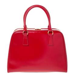 Pre Owned Prada Red Saffiano Vernice Leather Pyramid Frame Top Handle Bag