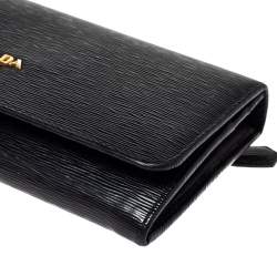Pre Owned Prada Black Saffiano Lux Leather Continental Wallet